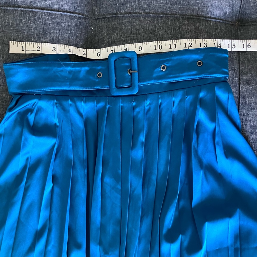 FATE Turquoise Pleated Belted Midi Skirt Size L NWT - Picture 8 of 12